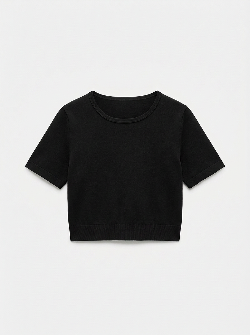 Crop Top Sportivo Nero Curvy per Taglie Forti | Leela Lab