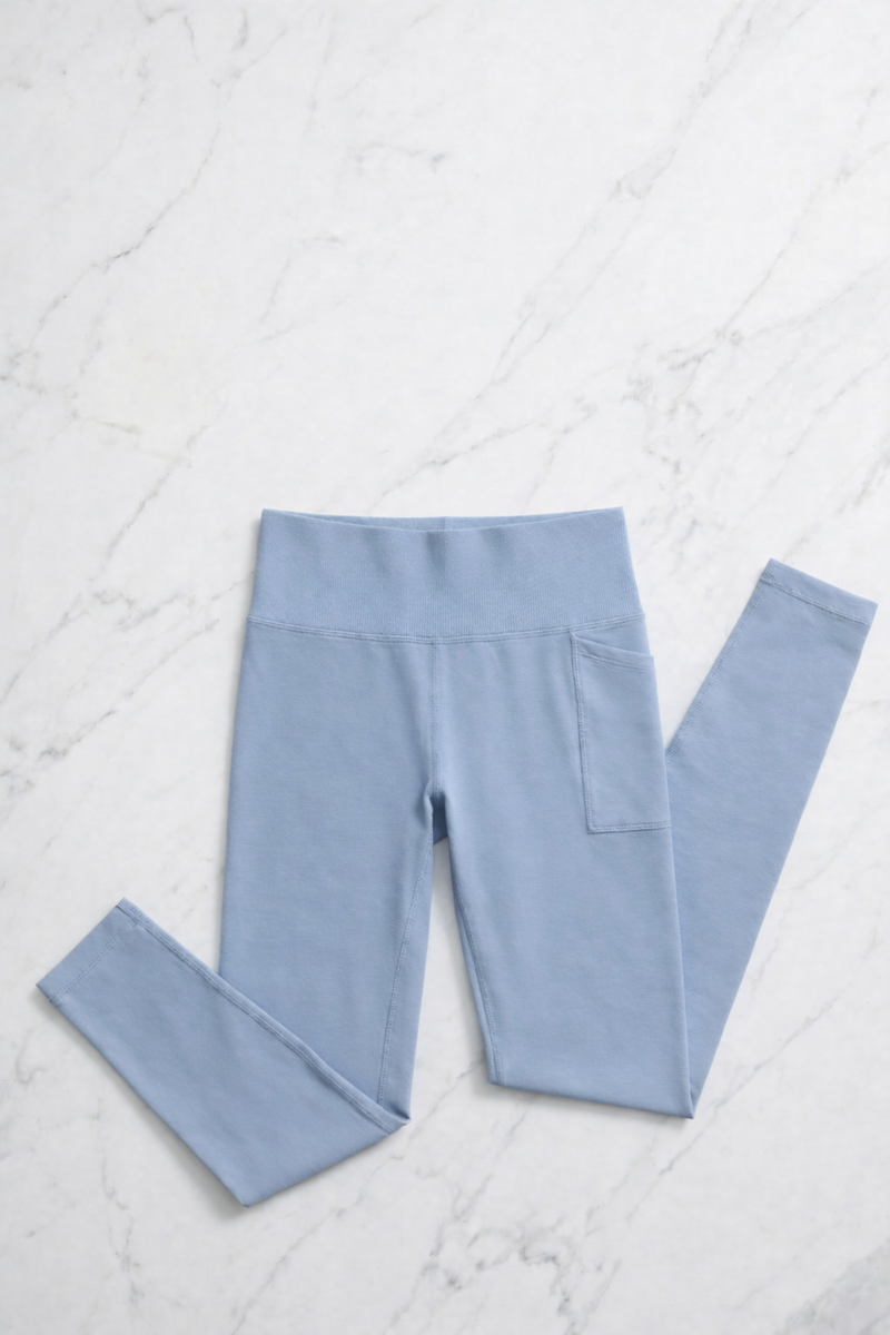 Leggings Sport con Tasca Blu Desaturato Curvy per Taglie Forti | Leela Lab