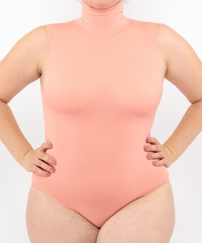 Ärmelloser Rollkragenbody – Koralle