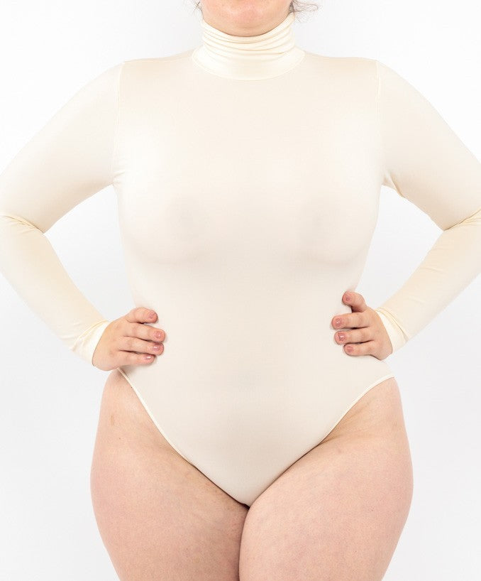 Body Curvy Manica Lunga Dolcevita Cipria Indossato Taglie Forti | Leela Lab