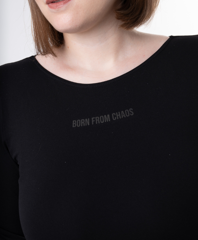 Body Seamless Manica Lunga Born From Chaos Nero Curvy Dettaglio Fit | Leela Lab