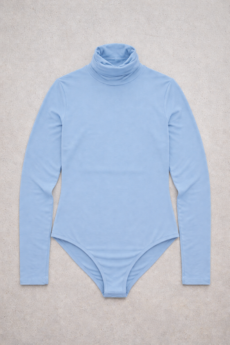 Langärmeliger Rollkragenbody – Entsättigtes Blau