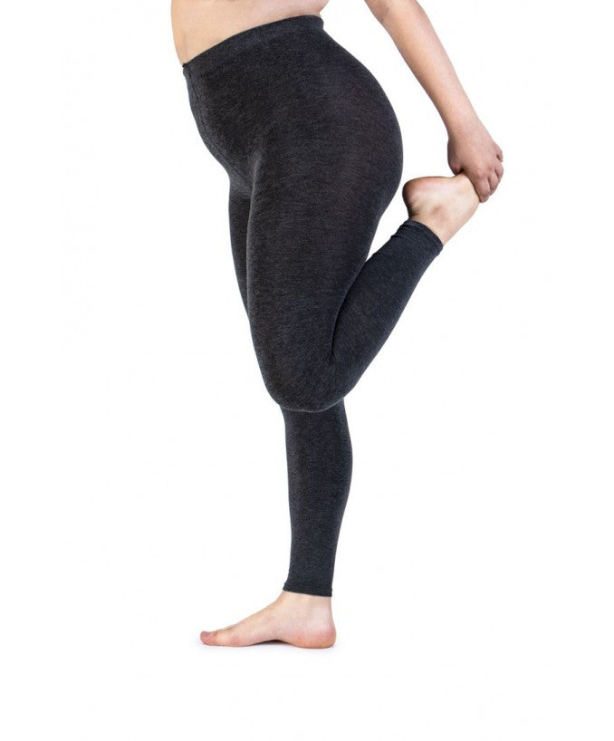 Dettaglio Leggings Supermatte in Cashmere 90 DEN Fumo Curvy | Leela Lab