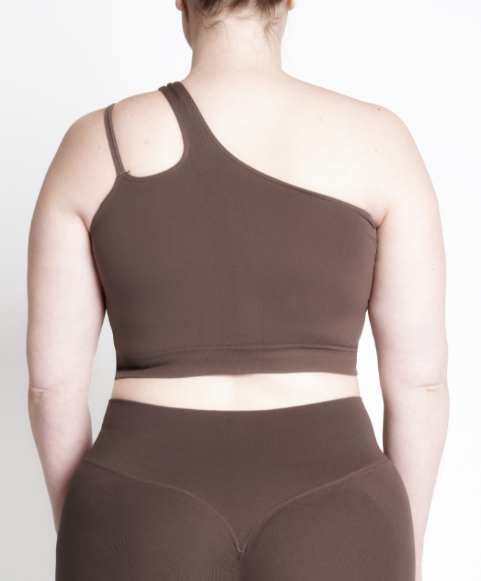 Dettaglio Reggiseno Sportivo Monospalla Chocolate Martini Curvy Dietro | Leela Lab
