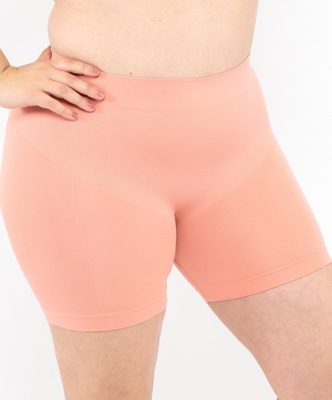Shorts Vita Alta Corallo Curvy per Taglie Forti Plus Size | Leela Lab