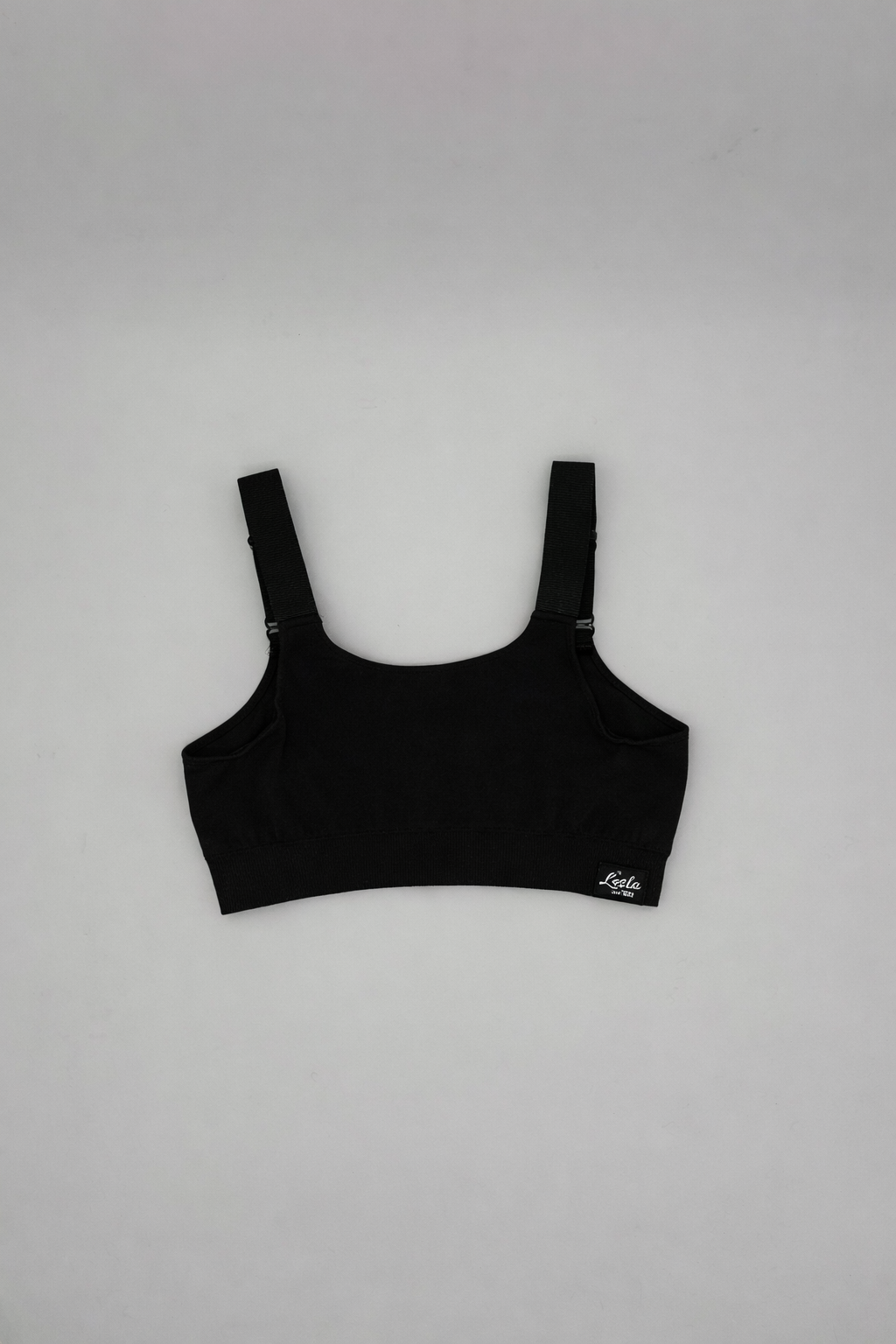Top Sportivo Nero Curvy per Taglie Forti Alto Sostegno | Leela Lab